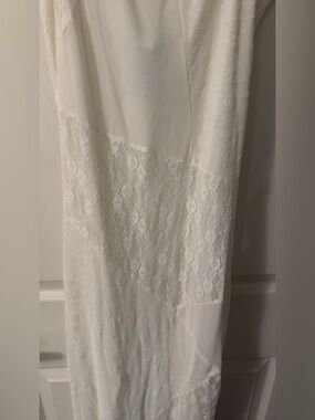 Elegant White Lace Panel Maxi Dress